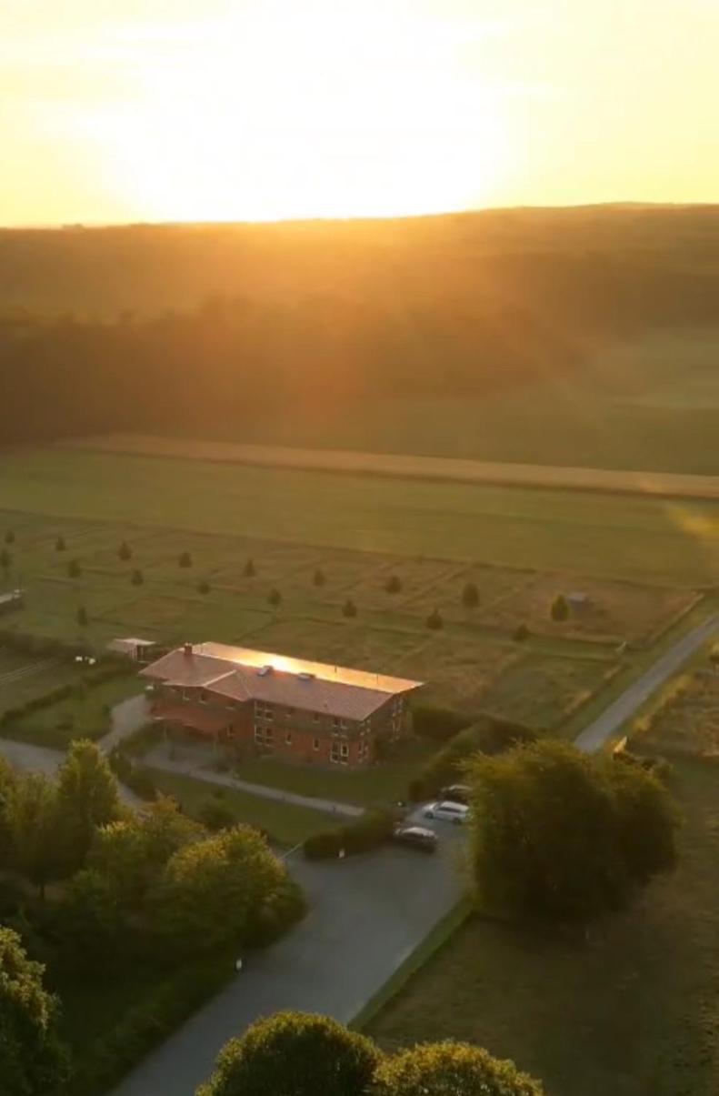 Hotel Rappenhof Breuna Extérieur photo