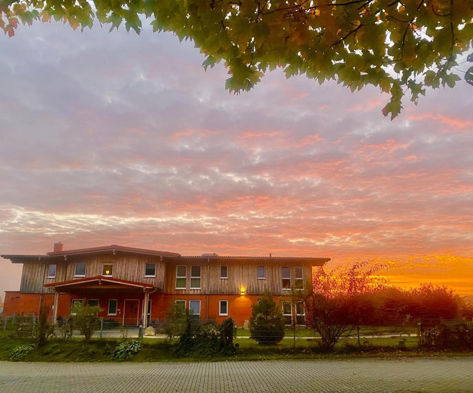 Hotel Rappenhof Breuna Extérieur photo